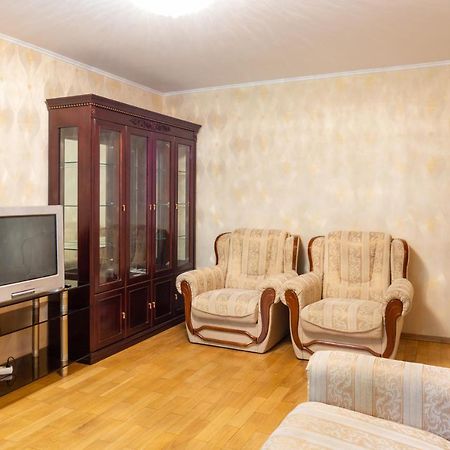 Rybalskaya 8 Apartment Kiev Bagian luar foto