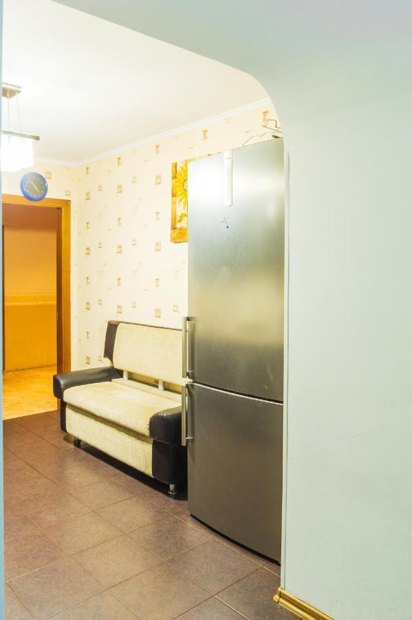 Rybalskaya 8 Apartment Kiev Bagian luar foto